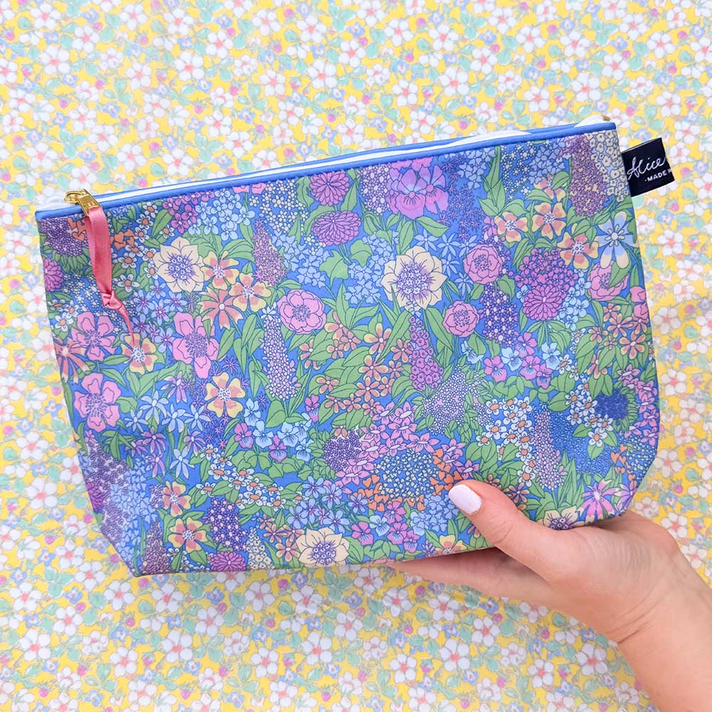 Matte Coated Wash Bag Mitsi Chilli