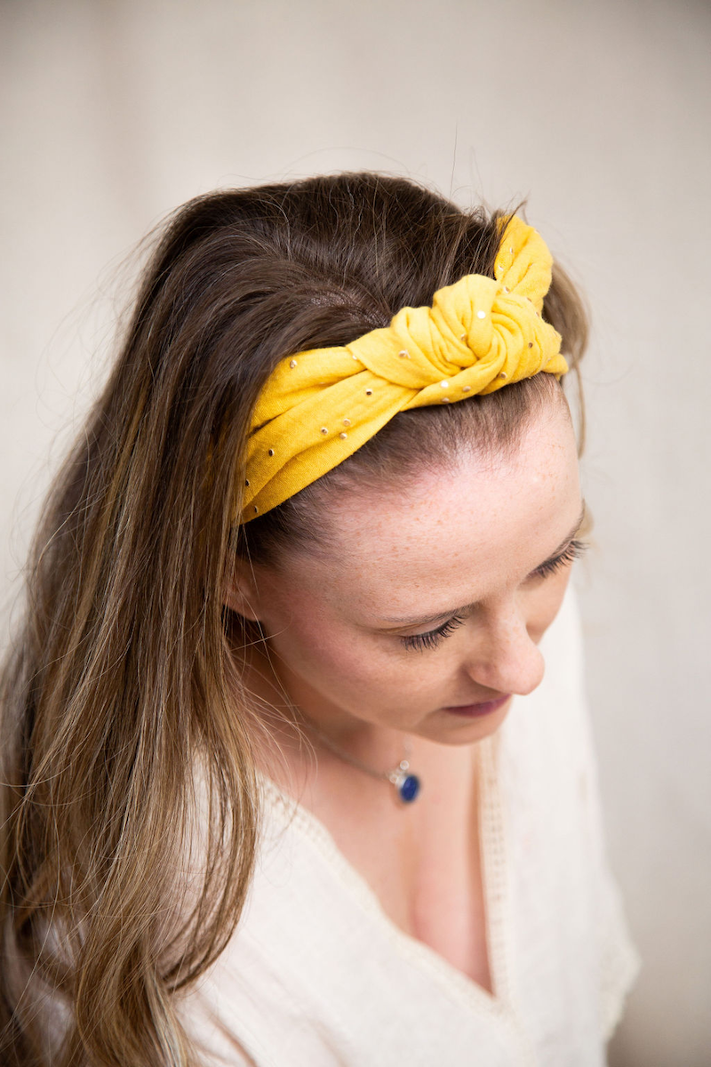 Bow headband woman mustard yellow with gold dots
