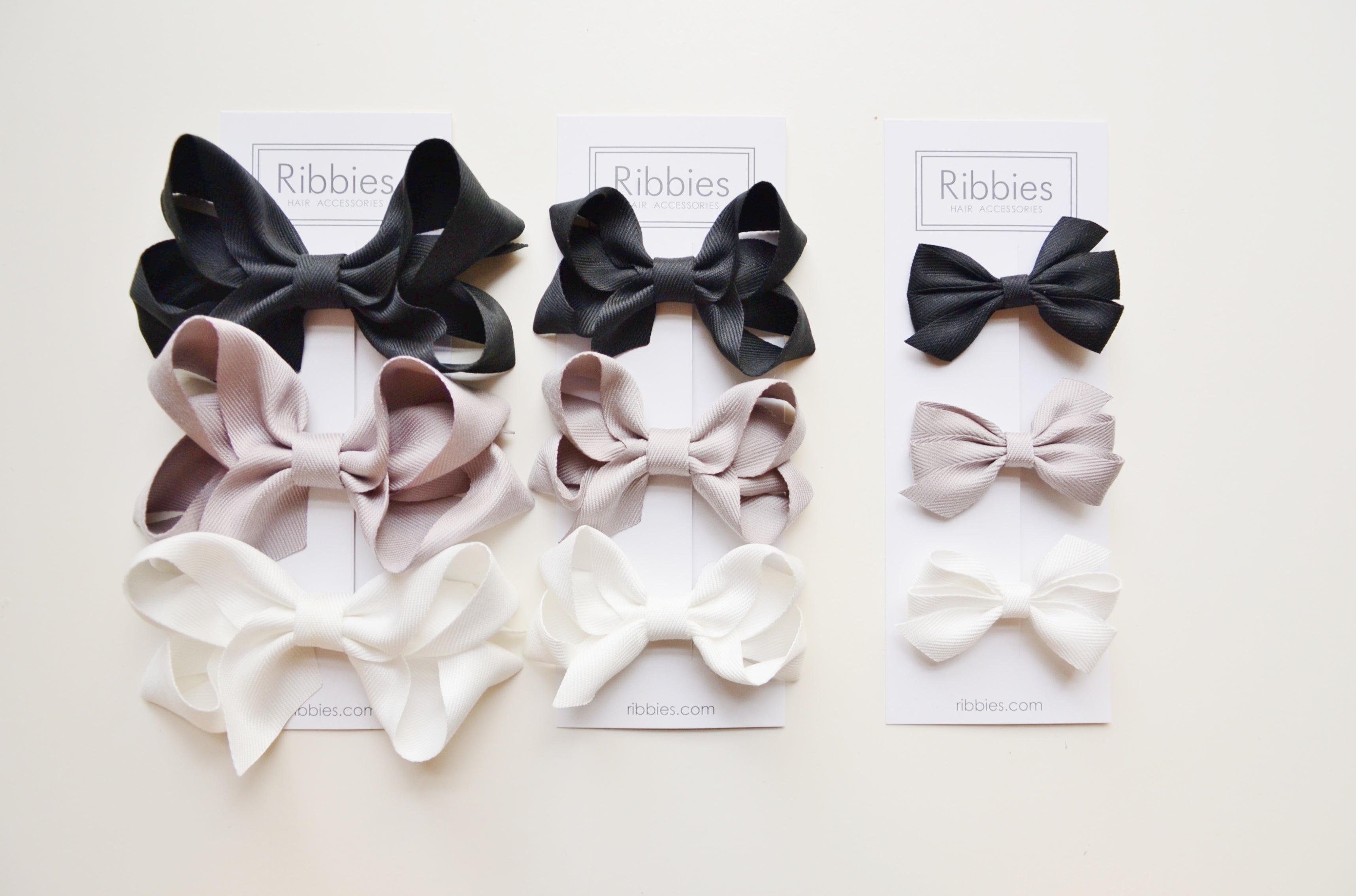 Set di 3 fiocchi tripli medi - Nero, grigio e bianco